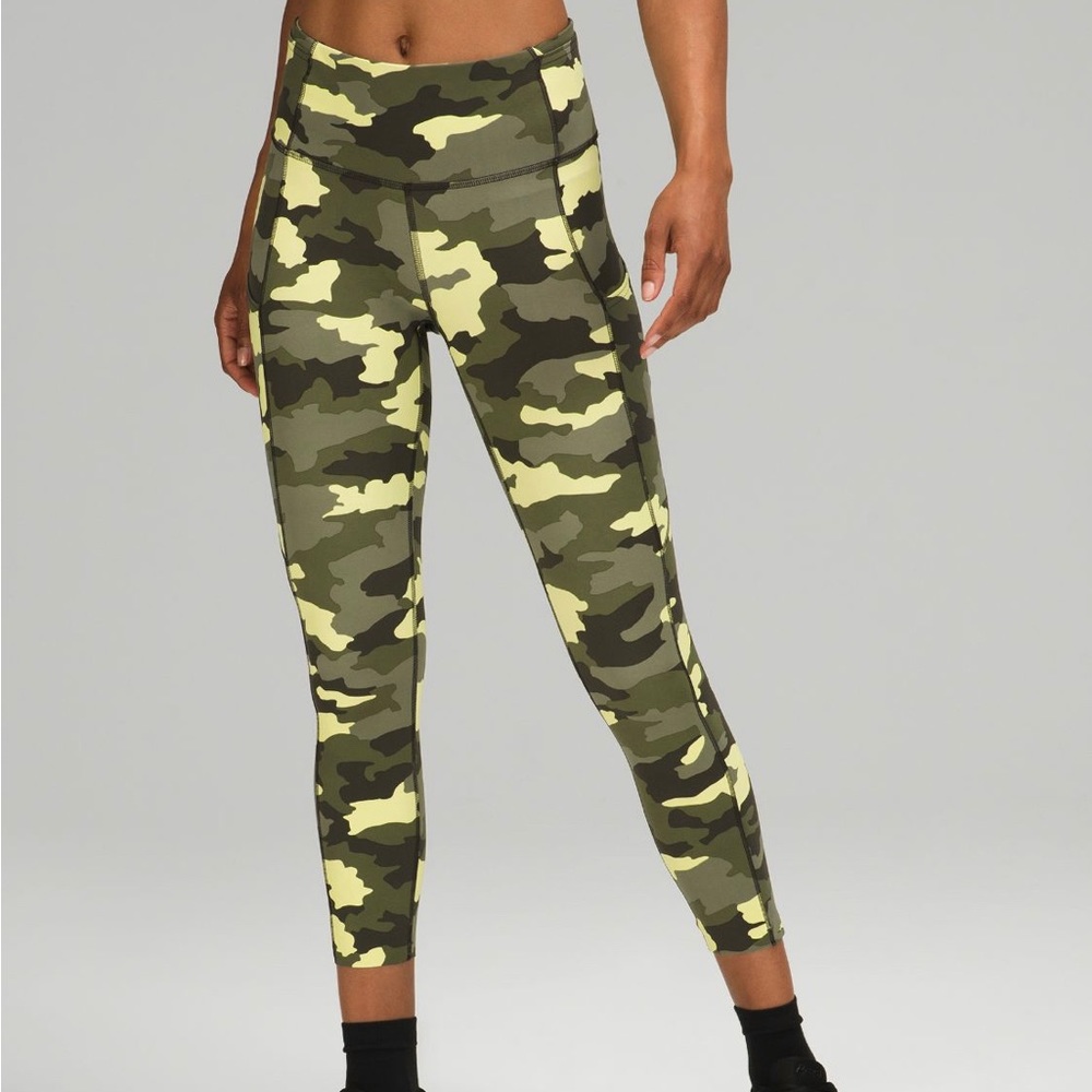 Lululemon fast and free NWOT